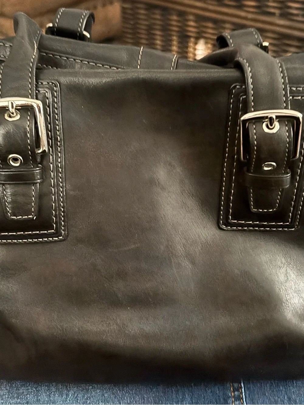 Coach Hampton’s Black Leather  Bag with Contrast Stitching